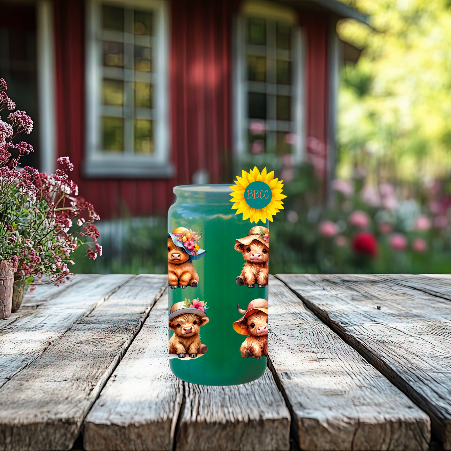 16oz Glass Tumbler – Highland Cow Summer Hats
